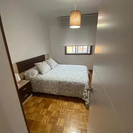 Centrico, Amplio Y Bonito En Apartment Cambados